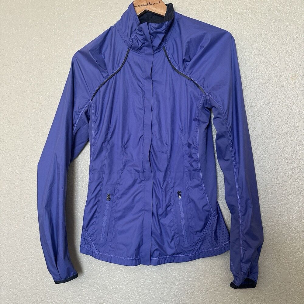 Lululemon Run Essential jacket Persian Purple Size 4 Windbreaker Lightweight